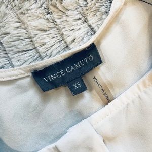 Button up blouse. Short sleeve.